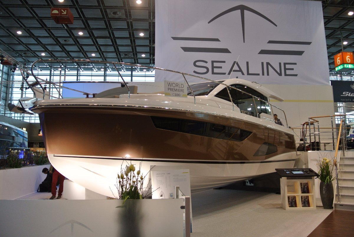 Sealine 330C