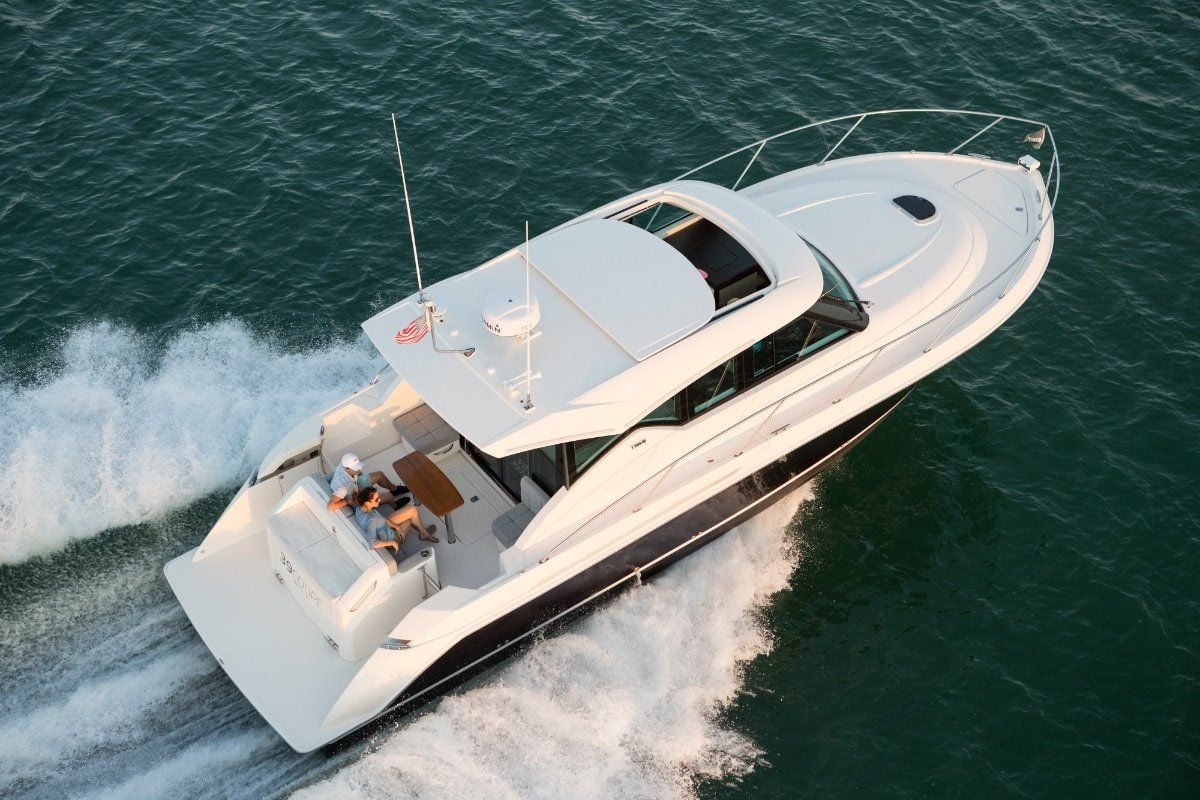 Tiara 3900 Coupe