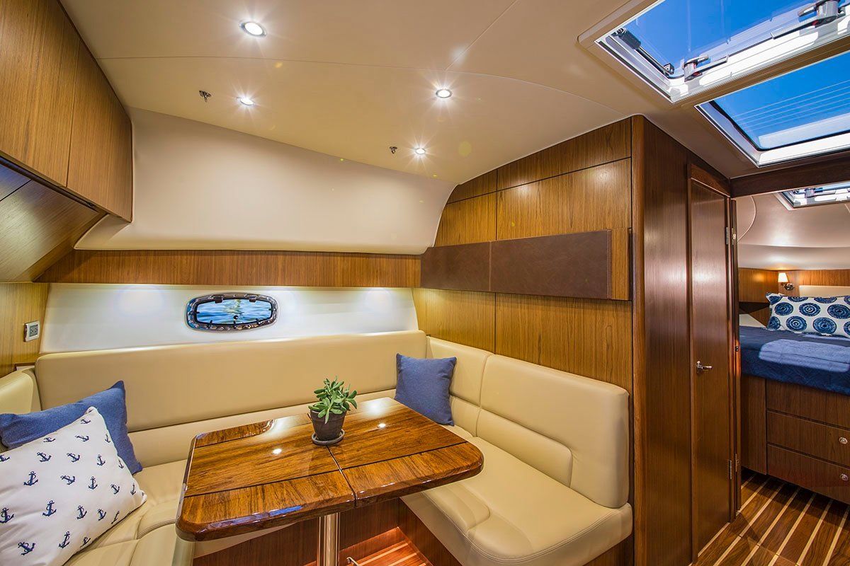 Tiara 4300