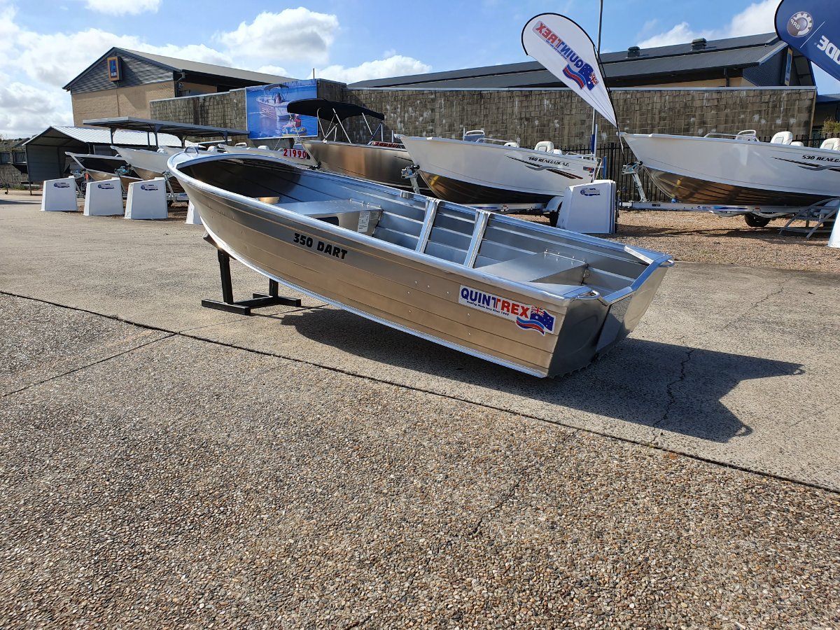 Quintrex 350 Dart