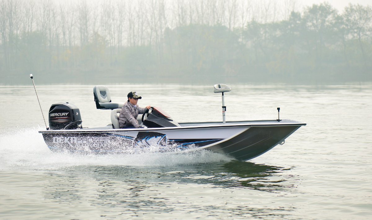 2021 Bluefin 4.98 Bass Pro | Boat Research | BoatsOnline