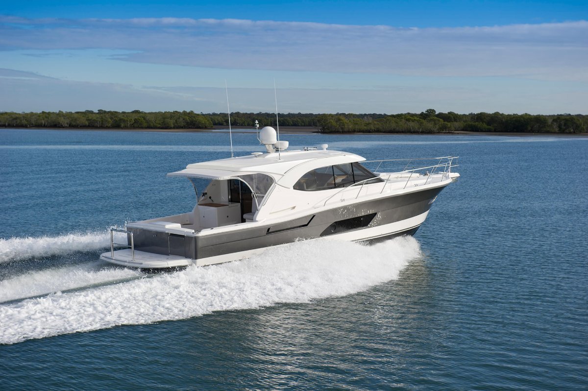Riviera 445 SUV