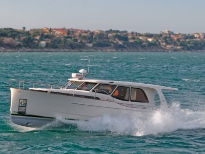 Greenline 33