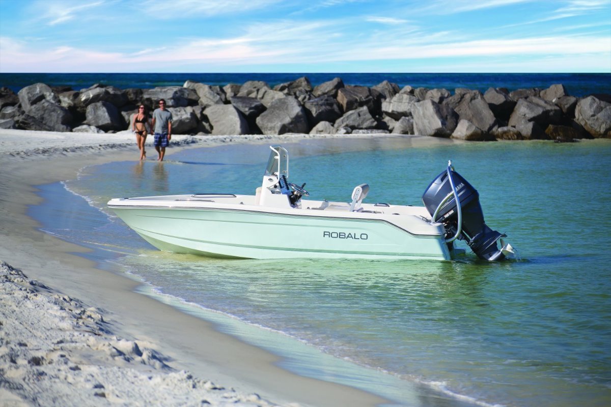 Robalo R160:Capable but easy