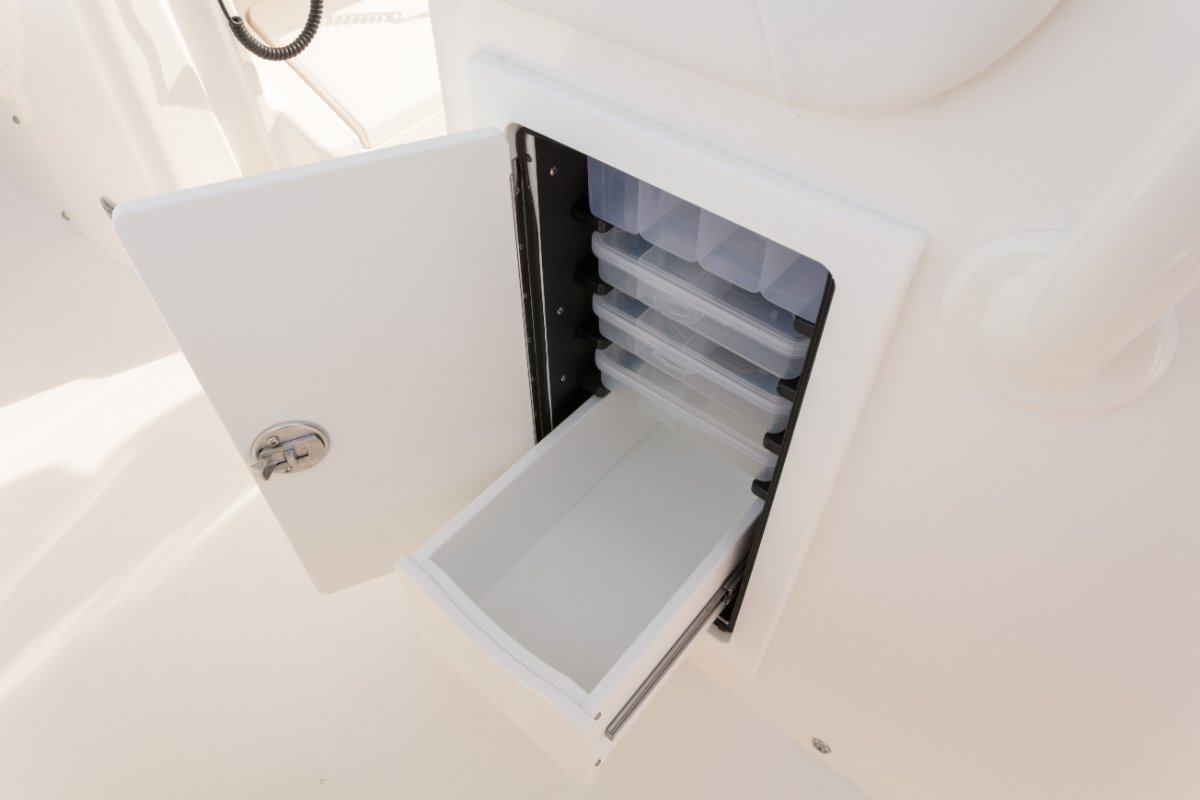 2021 Regulator 34 | Boat Research | Yachthub