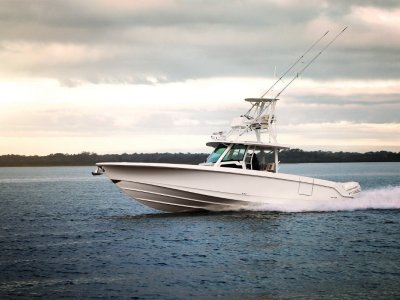 Boston Whaler 380 Outrage