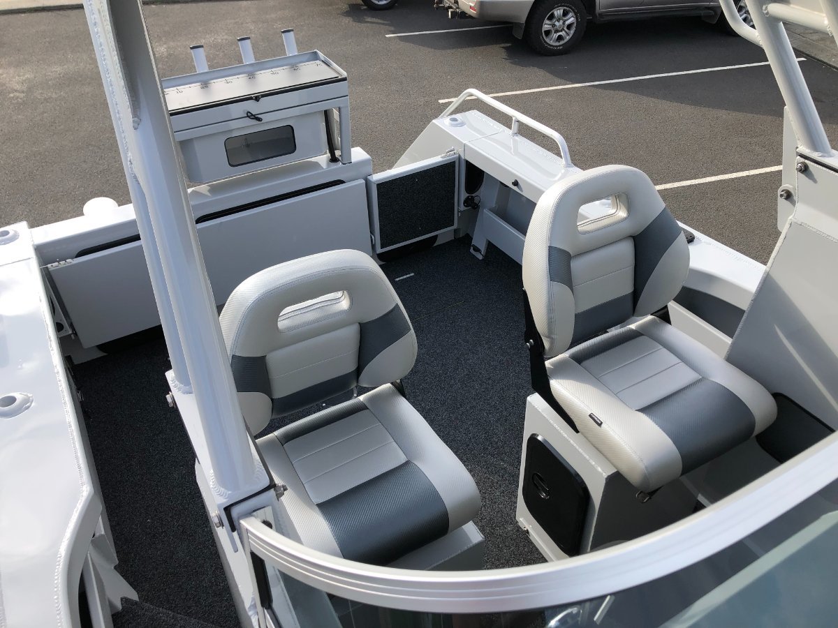 2021 Formosa 595 Srt Centre Cabin Boat Research Boats Online