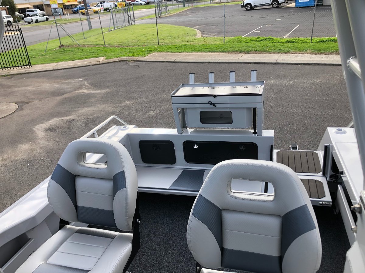 2021 Formosa 595 Srt Centre Cabin Boat Research Boats Online