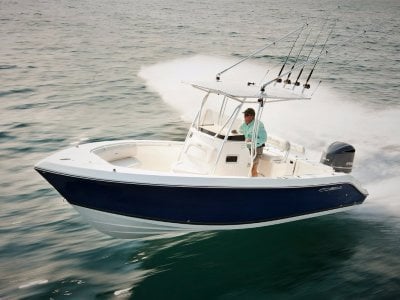 Cobia 220 Centre Console