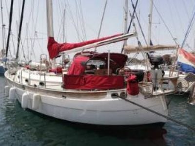Hans Christian 33