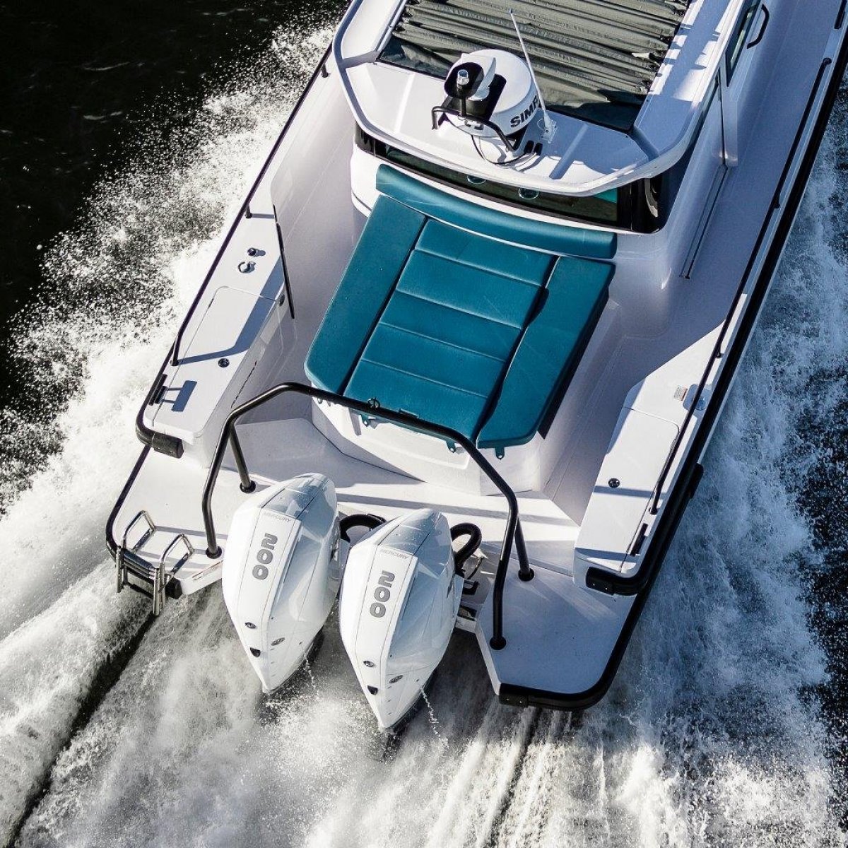 Axopar 28 Cabin