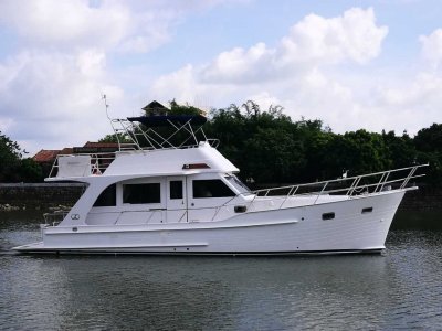 Integrity 440 Flybridge