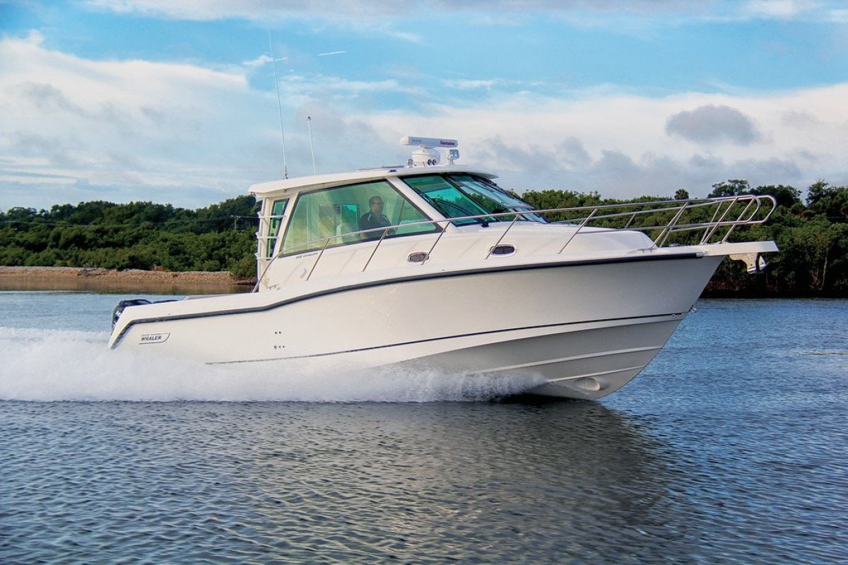 Boston Whaler 345 Conquest Pilothouse