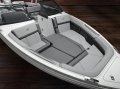 Cobalt R8 Outboard