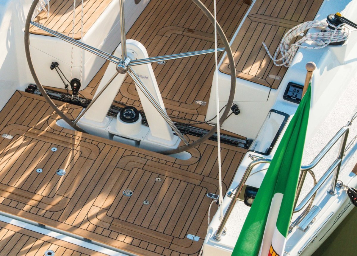 Italia Yachts IY 10.98