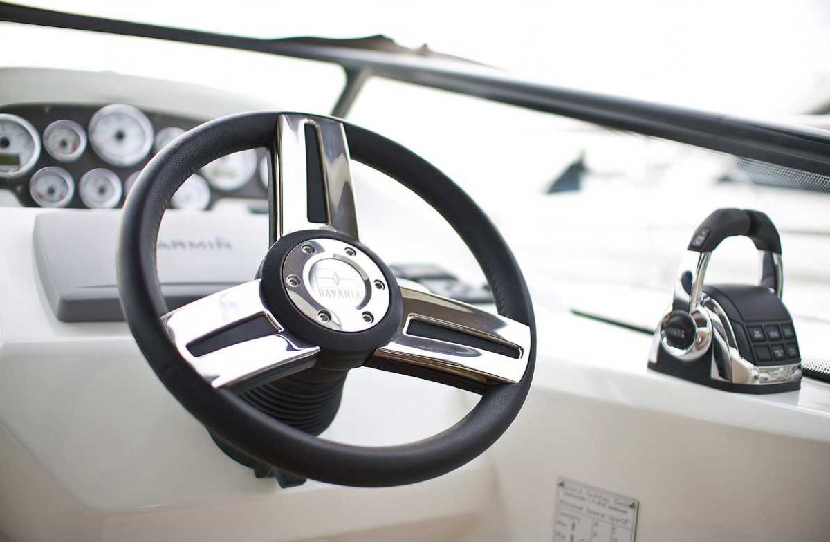 Bavaria S33 Open