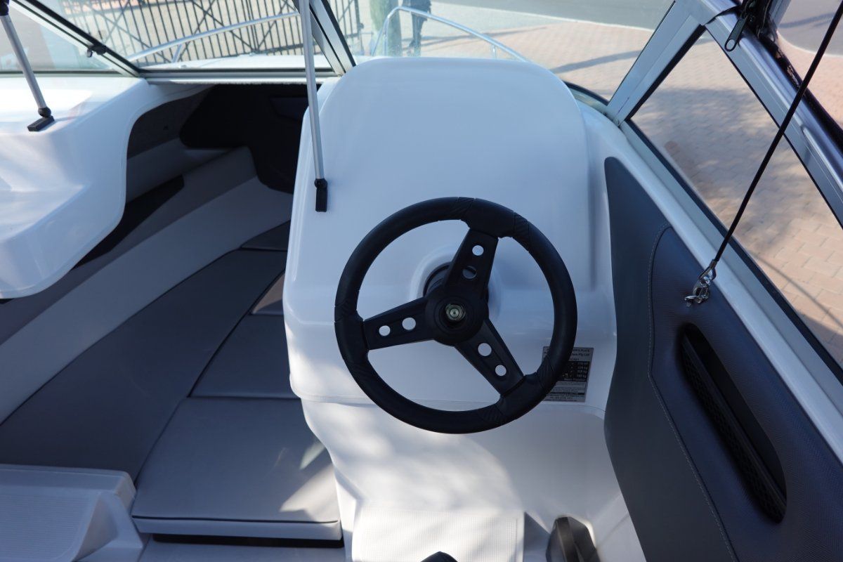 2022 Revival R580 | Boat Research | Boats Online