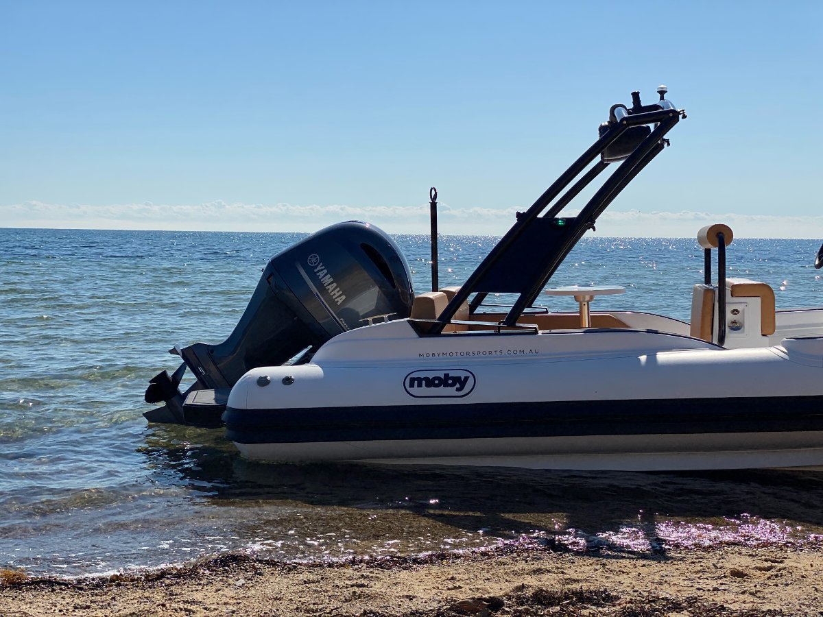 Moby RIB Luxrib22
