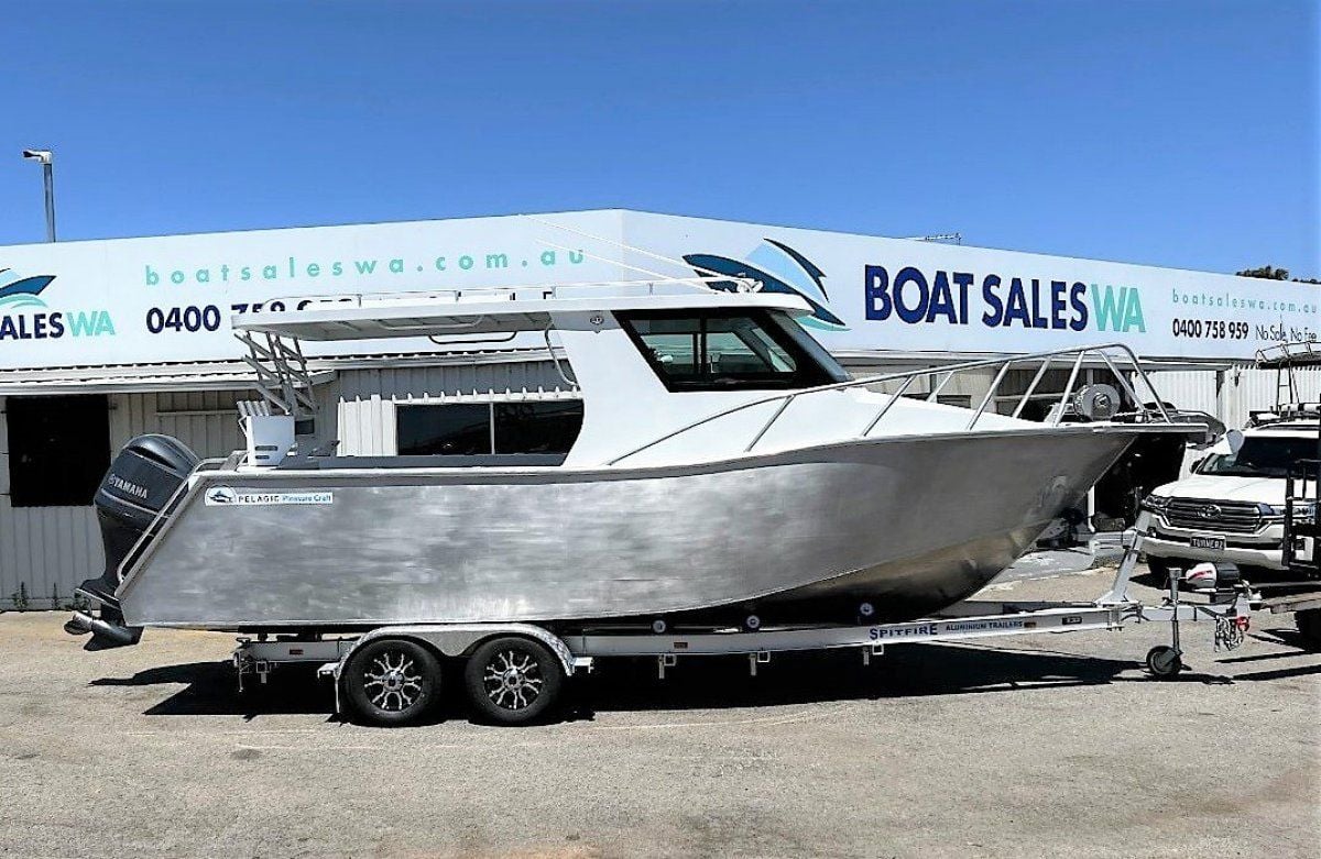 Pelagic Pleasure Craft 7.5 Hard Top