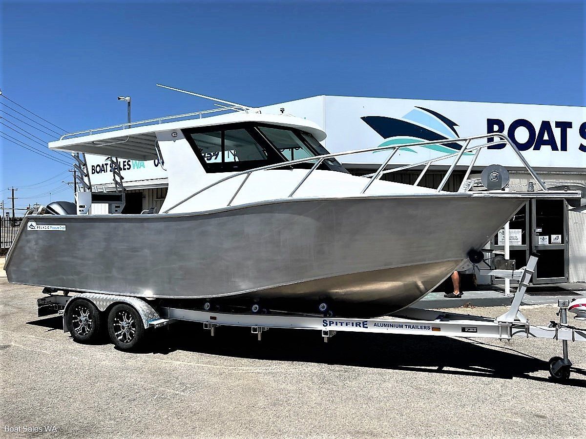 Pelagic Pleasure Craft 7.5 Hard Top