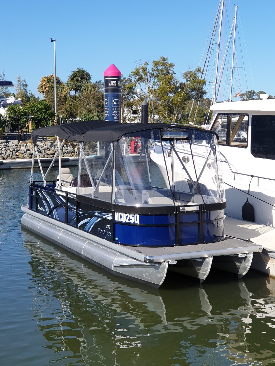 Pacific Pontoons 270