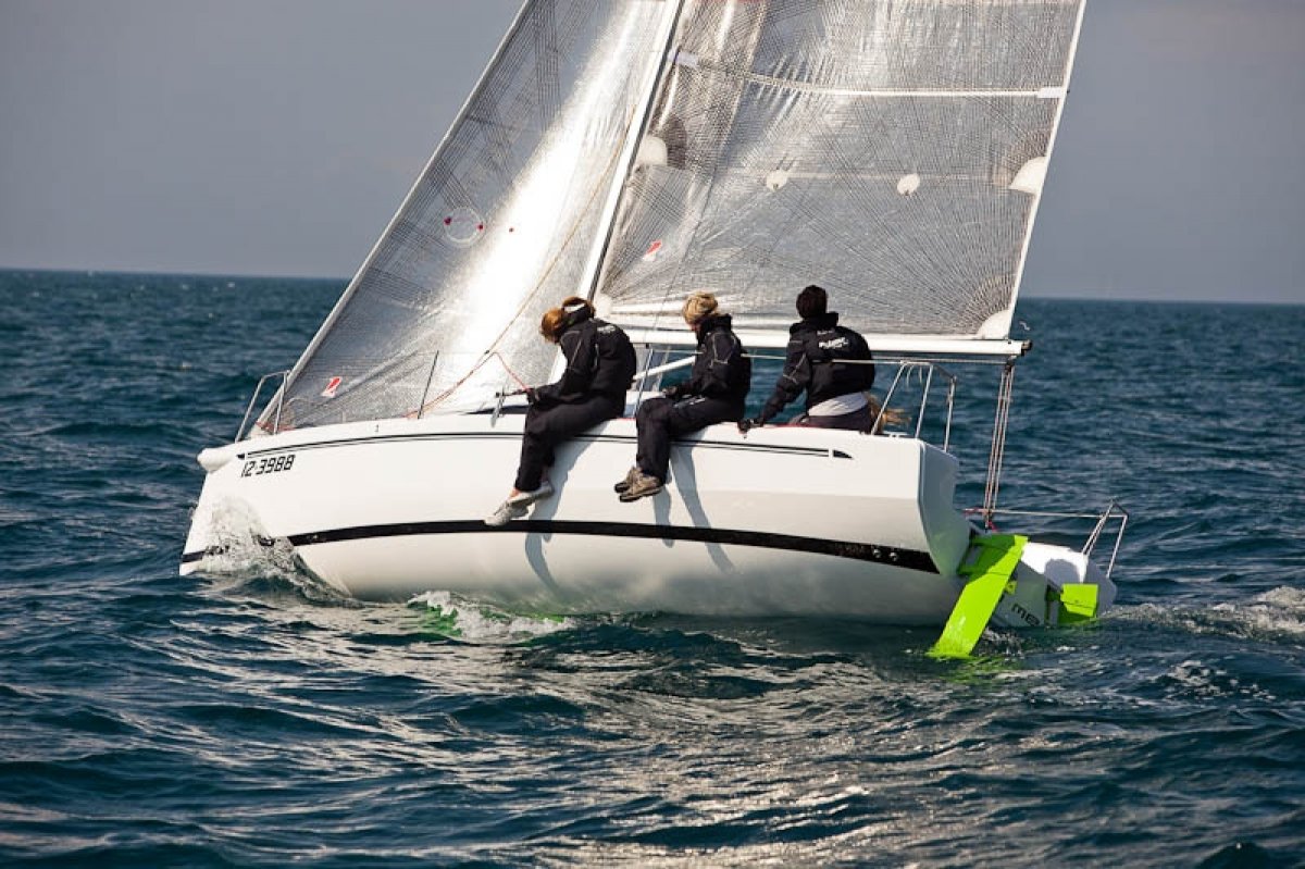 Elan E1