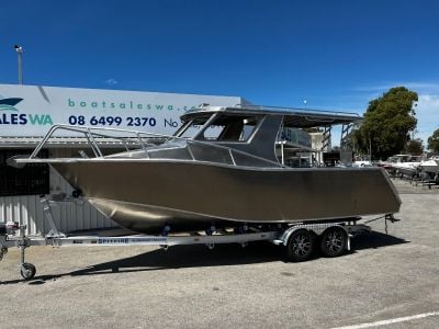 Pelagic Pleasure Craft 7.5 Hard Top Lock Up Cabin