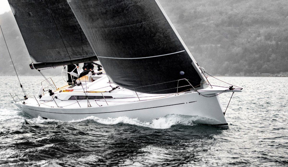 Grand Soleil 48 Race