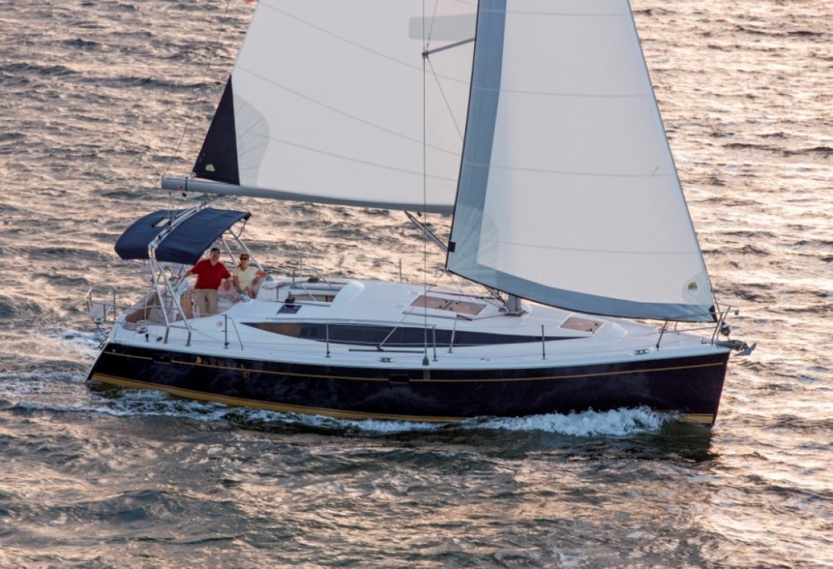 Hunter 37