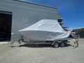 Robalo R230