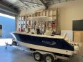 Robalo R230