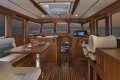Helmsman Trawler 43 Pilothouse
