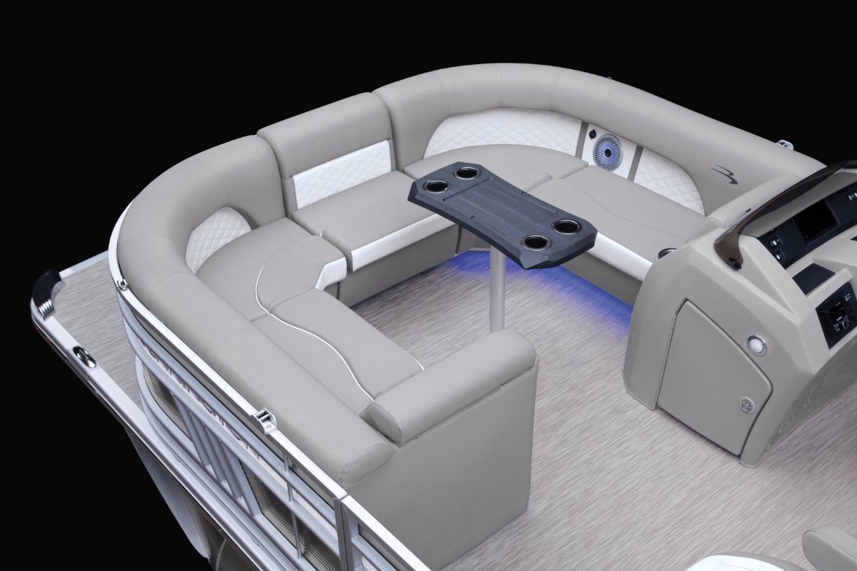 Bennington Pontoon Boat 23 LX