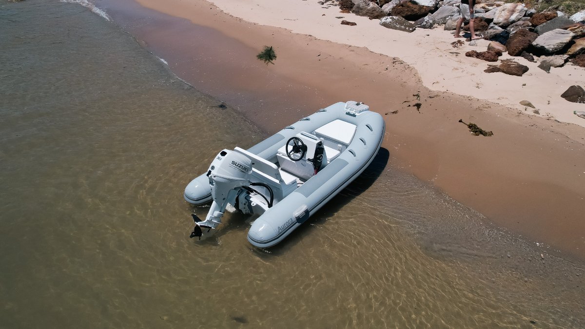 Aurora Reef Rider 330DL