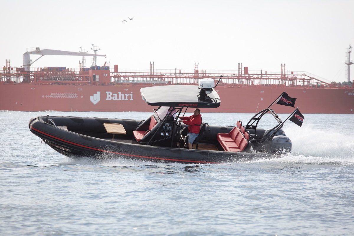 Gemini Waverider 880
