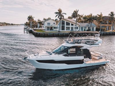 Galeon 400 Fly