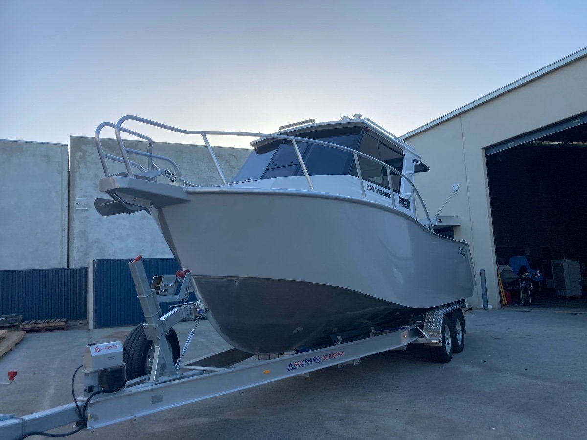 Preston Craft 820 Thunderbolt