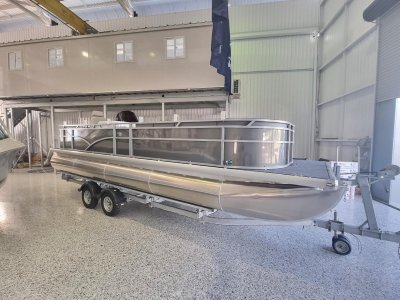 Pacific Pontoons 250