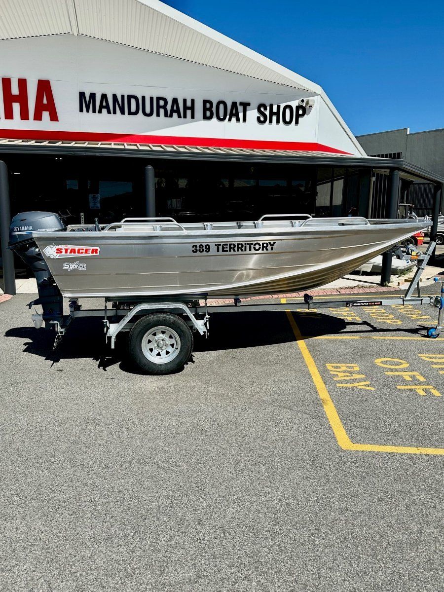 Stacer 389 Territory Striker