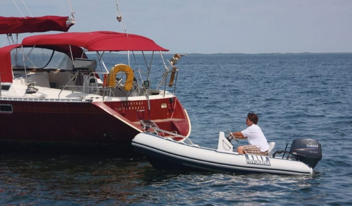 Novurania Deluxe Series 360 RIB