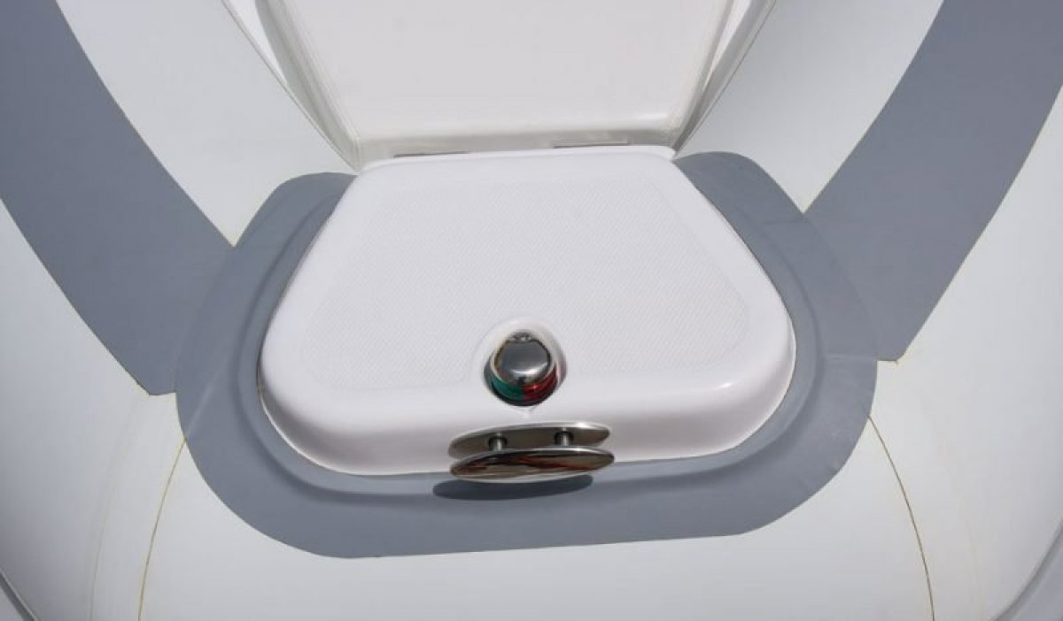 Novurania Deluxe Series 360 RIB