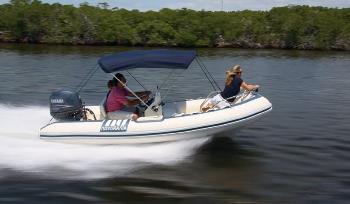 Novurania Deluxe Series 430 RIB