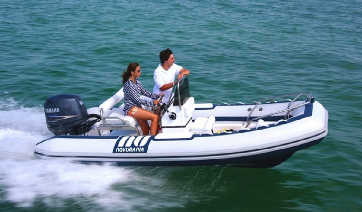 Novurania Deluxe Series 460 RIB