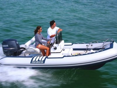 Novurania Deluxe Series 460 RIB