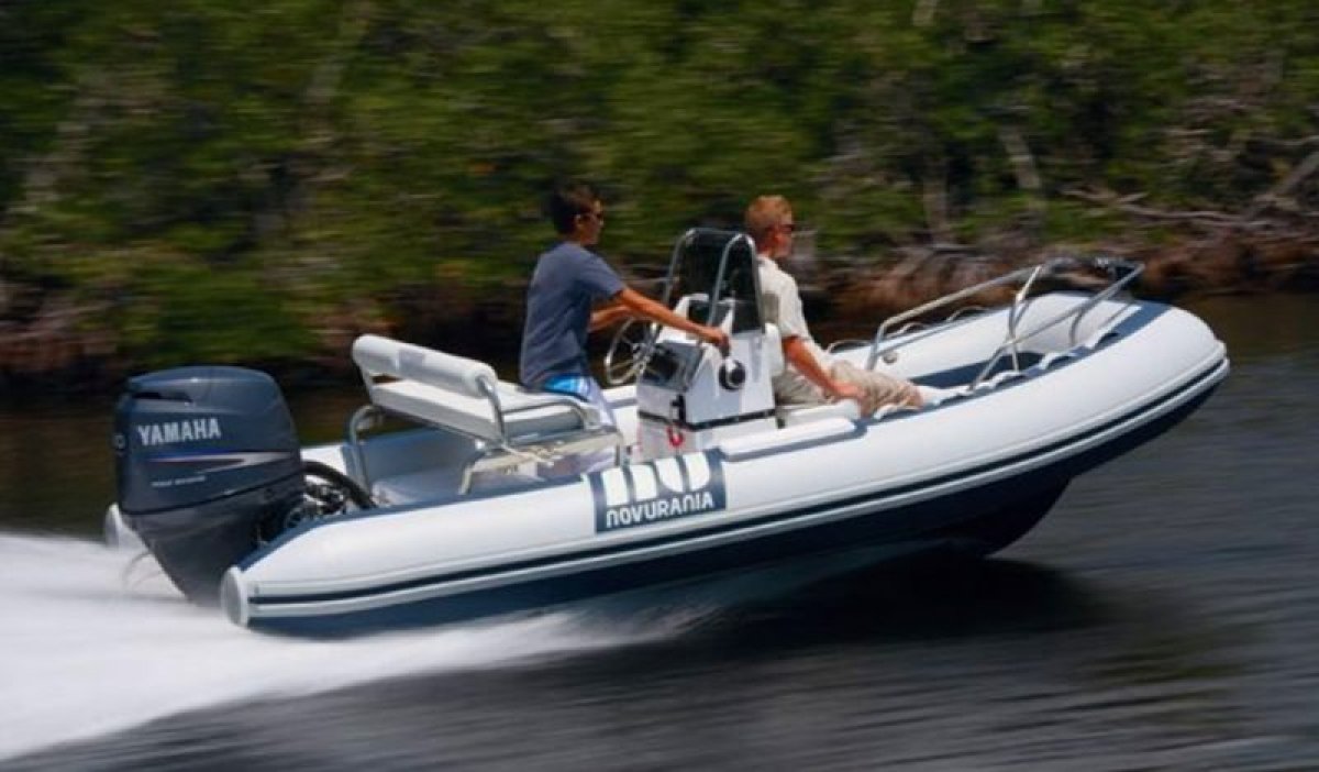Novurania Deluxe Series 460 RIB