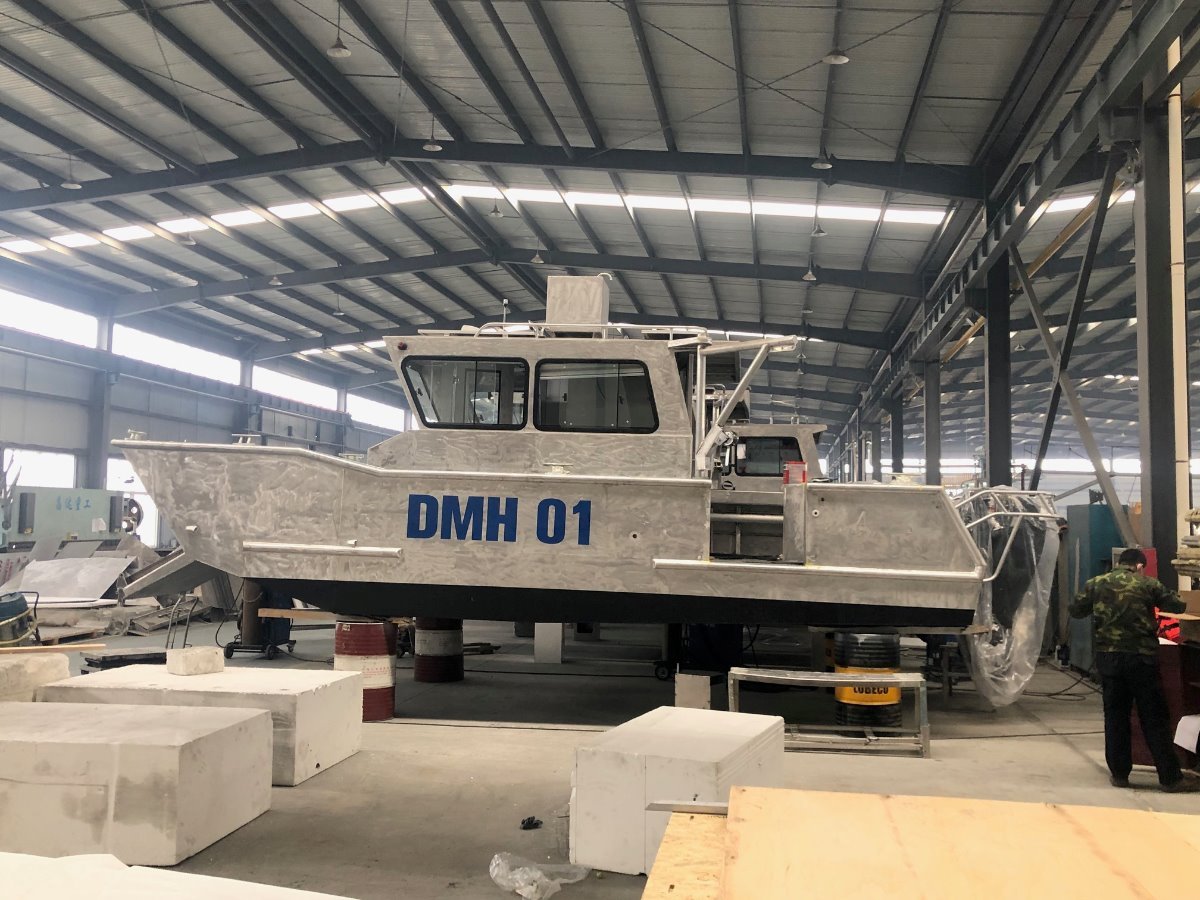 Saltwater Commercial Boats 8.0 Survey barge