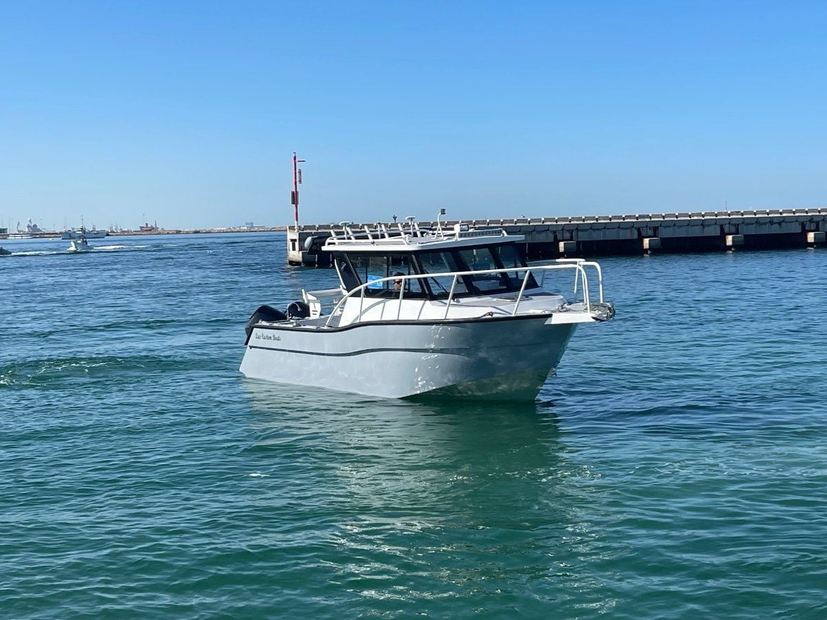 Lux Custom Boats 7700HT