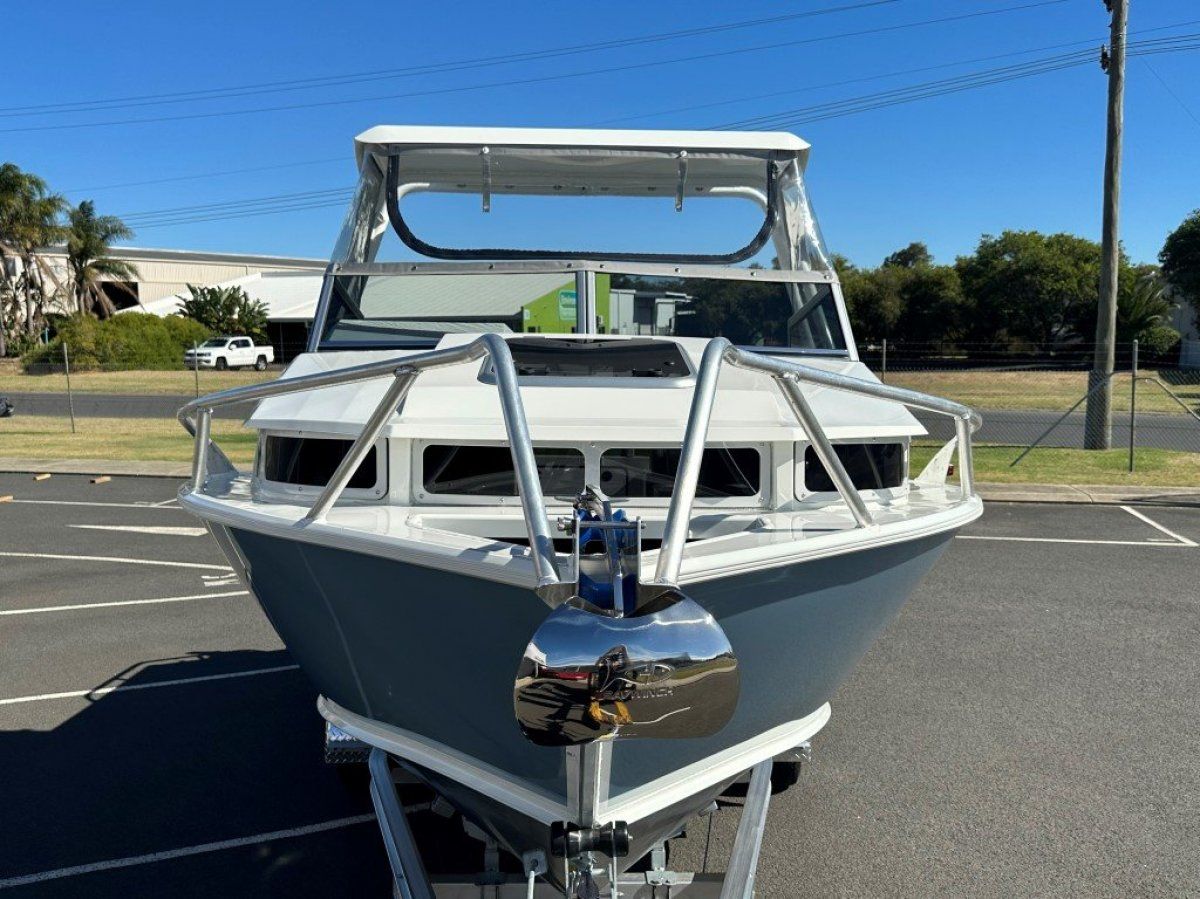 Formosa 595 SRT Vision Cab