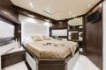 Dominator 720S Flybridge