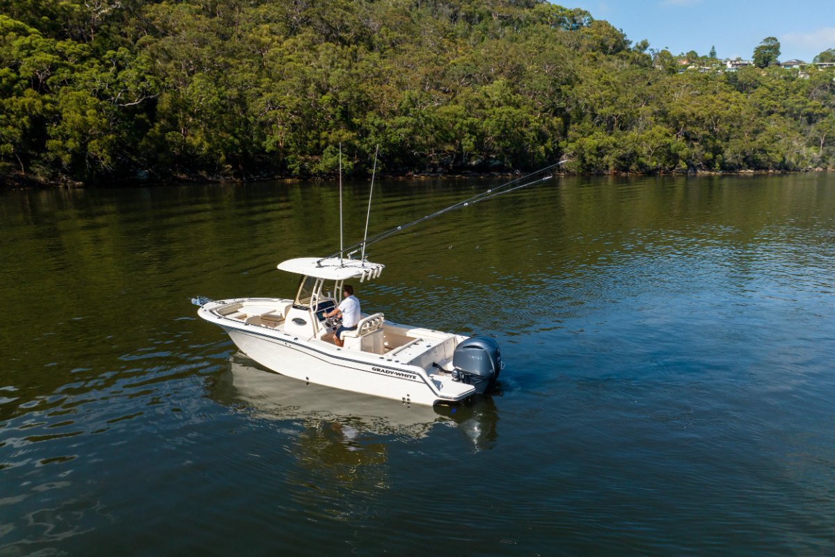 Grady-White Fisherman 236
